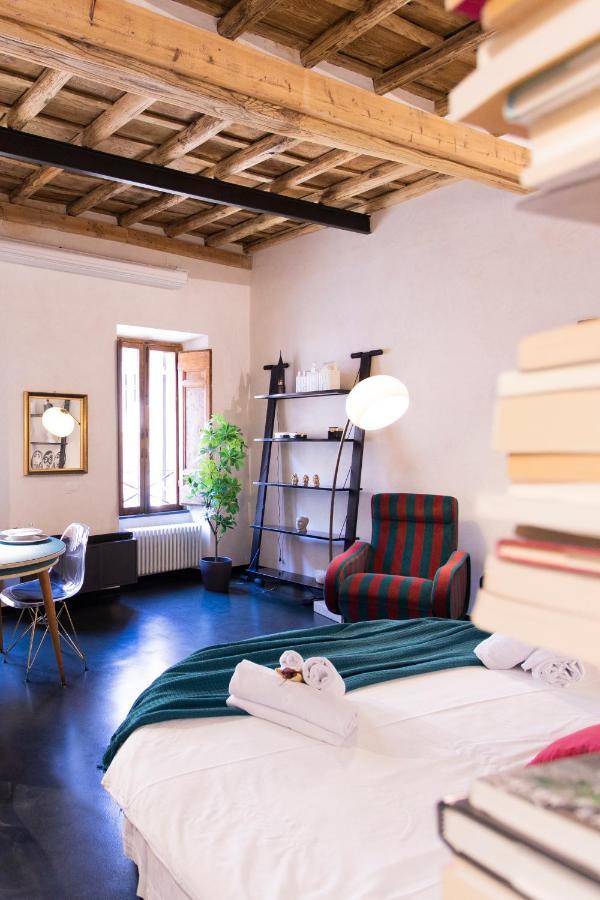 Greta Charming Suite In Trastevere Рим Екстериор снимка