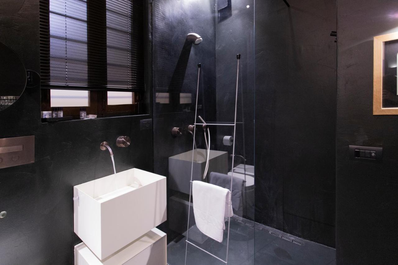 Greta Charming Suite In Trastevere Рим Екстериор снимка